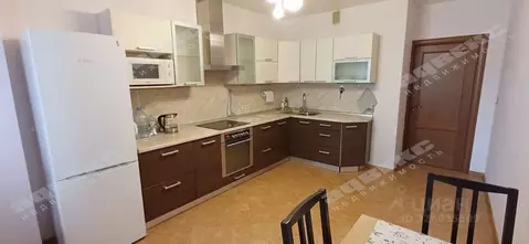 3-к кв. Санкт-Петербург ул. Есенина, 1к1 (90.6 м)