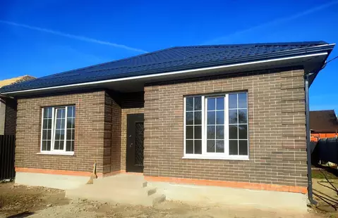 Дом в Ростовская область, Батайск Молдавская ул. (120 м)