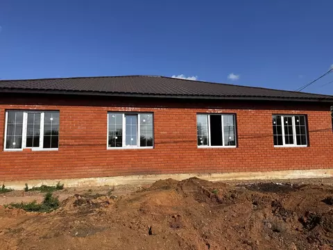 Таунхаус в Оренбургская область, Оренбургский район, с. Нежинка ул. ...