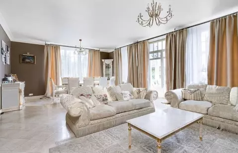 Дом в Московская область, Истра муниципальный округ, д. Чесноково, ...