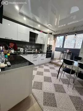 2-комнатная квартира: Уфа, улица Лётчиков, 2к5 (61.9 м)