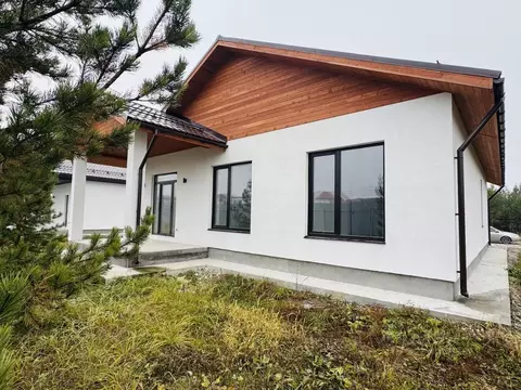 Дом в Свердловская область, Белоярский муниципальный округ, пос. ...