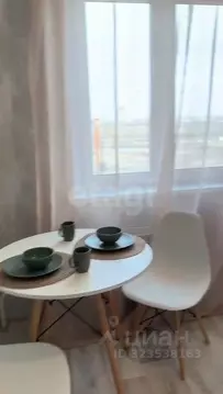 1-к кв. Курганская область, Курган Заозерный жилрайон, 8-й мкр, 5 ...