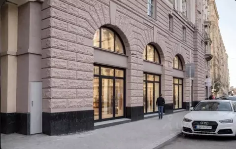 Помещение свободного назначения в Москва Гончарная ул., 38 (515 м)