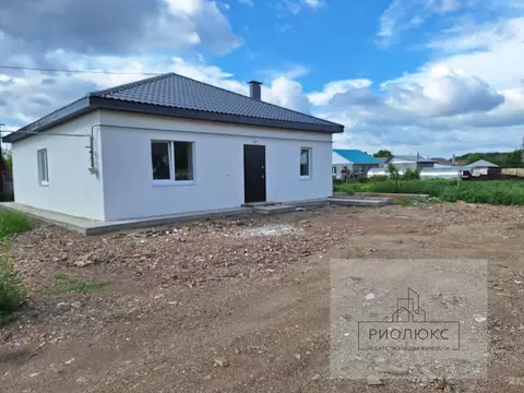 Дом в Челябинская область, с. Агаповка ул. Тепличная (100 м)