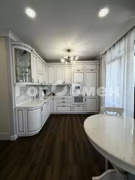 Продается 2-комнатная квартира