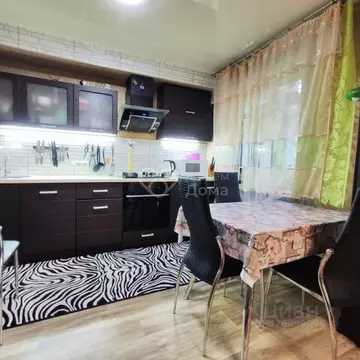 4-к кв. Волгоградская область, Волгоград ул. Панферова, 6 (75.0 м)