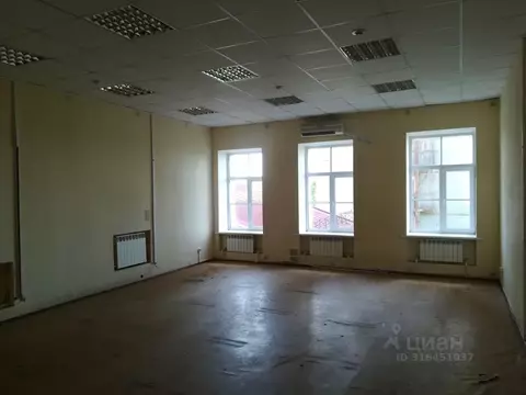 Помещение свободного назначения в Саратовская область, Саратов ул. ...