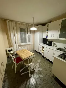 Продается 3-комнатная квартира