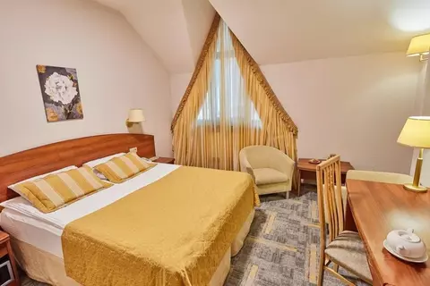 Комната Свердловская область, Белоярский муниципальный округ, с. ...