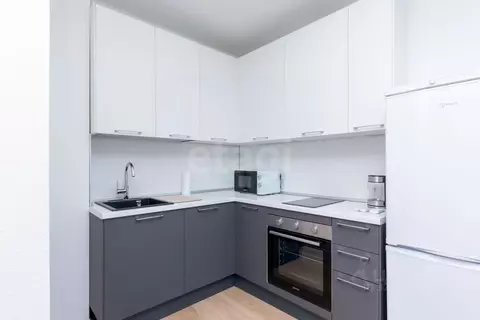 1-к кв. Тюменская область, Тюмень ул. Юрия Рогачева, 11к2 (34.0 м)