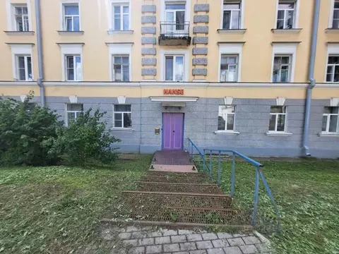 4-к кв. Псковская область, Псков ул. Леона Поземского, 44 (110.0 м)