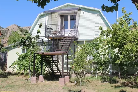 Дом в Крым, Судак Ветеран садовое товарищество, туп. Сосновый (170 м)