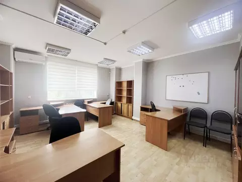 Офис в Краснодарский край, Краснодар ул. Федора Лузана, 19 (180 м)