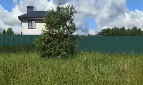 Участок в Московская область, Серпухов городской округ, д. Сераксеево ...