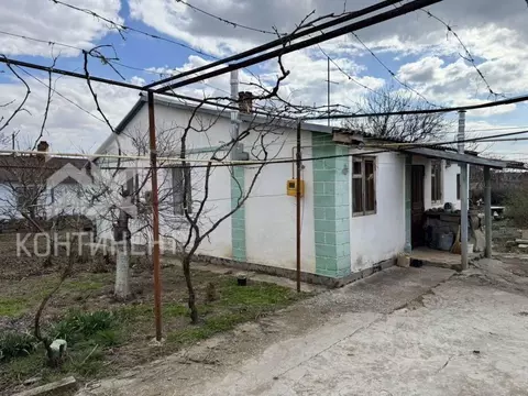 Дом в Крым, Сакский район, с. Суворовское ул. Суворовская, 39 (45 м)