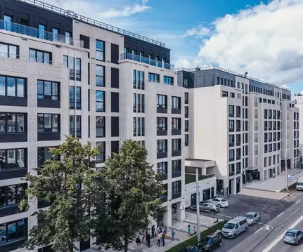 Гараж в Санкт-Петербург Петровский муниципальный округ, Фамилия жилой ...