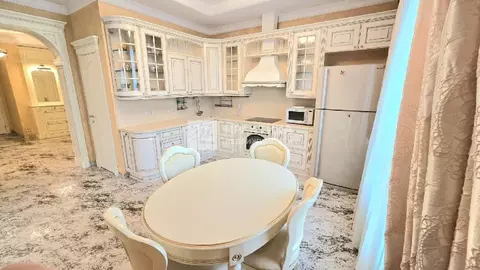 Продается 3-комнатная квартира