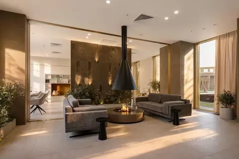 3-к кв. Москва ул. Мустая Карима, 12 (112.0 м)