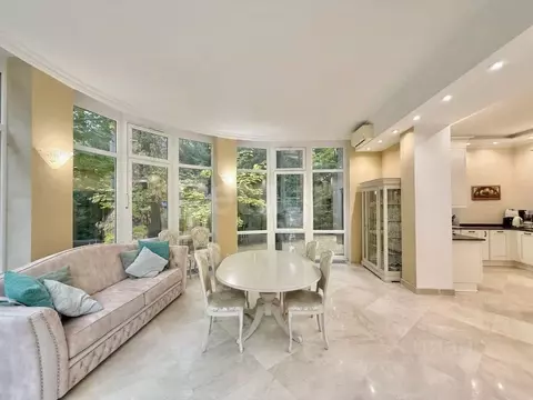 Дом в Московская область, Одинцовский городской округ, пос. Барвиха, ...