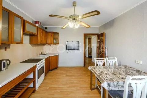 2-к кв. Тюменская область, Тюмень Широтная ул., 126к1 (66.8 м)