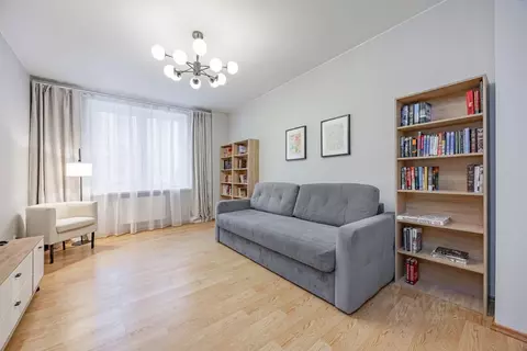 2-к кв. Санкт-Петербург Приморский просп., 137к1 (68.0 м)