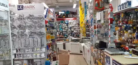 Торговая площадь в Московская область, Лобня ул. Ленина, 23к12 (505 м)