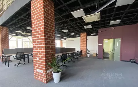 Офис в Москва Осенняя ул., 23 (1500 м)