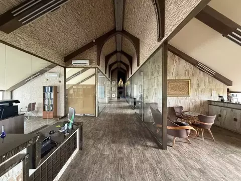 Офис в Новосибирская область, Новосибирск ул. Есенина, 5 (350 м)