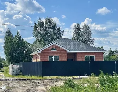 Дом в Тюменская область, Тюмень ул. Вишневая (90 м)