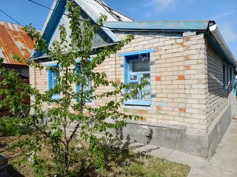 Дом в Волгоградская область, Волгоград пос. Сакко и Ванцетти, ул. ...