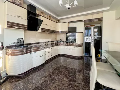 Продается 2-комнатная квартира