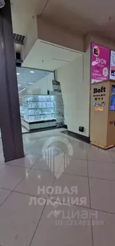 Торговая площадь в Омская область, Омск просп. Комарова, 6 (6 м)