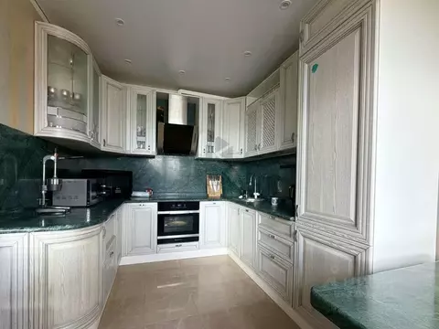 3-к кв. Белгородская область, Белгород ул. 5 Августа, 31 (113.5 м)