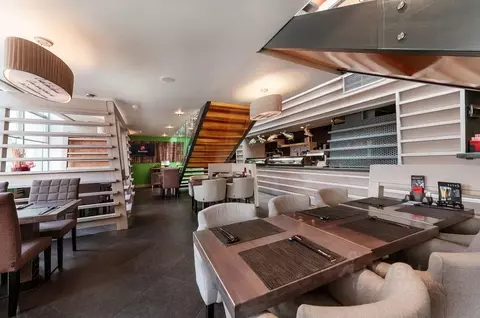 Помещение свободного назначения в Москва бул. Адмирала Ушакова, 7 (562 ...