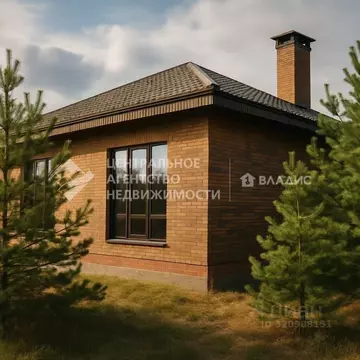 Дом в Рязанская область, Рязанский район, Дубровическое с/пос, с. ...