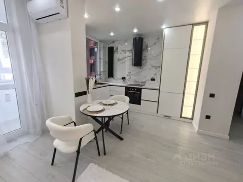 1-к кв. Ростовская область, Ростов-на-Дону просп. Соколова (52.0 м)