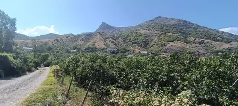 Дом в Крым, Судак муниципальный округ, с. Ворон ул. Надежды (56 м)