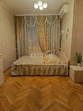 Продается 2-комнатная квартира