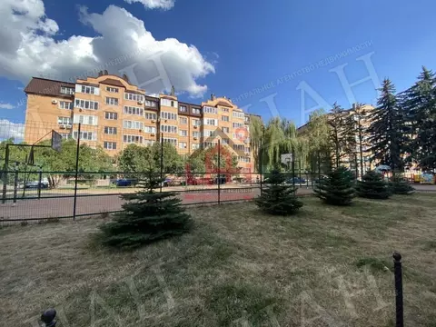 2-к кв. Ставропольский край, Ессентуки Октябрьская пл., 31Г (81.1 м)