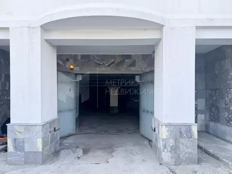 Гараж в Тюменская область, Тюмень ул. Республики, 14 (30 м)