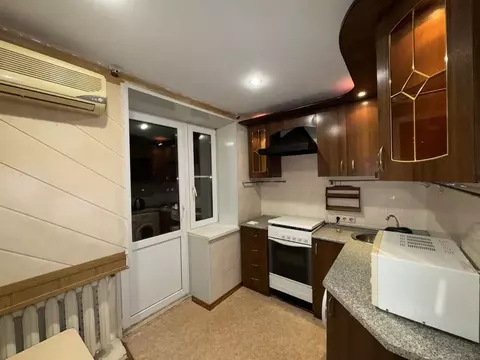 3-к кв. Волгоградская область, Волгоград ул. Ткачева, 9 (59.8 м)