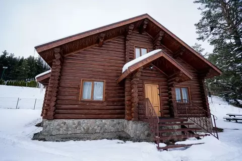 Дом в Карачаево-Черкесия, Зеленчукский район, с. Архыз, пос. Романтик ...