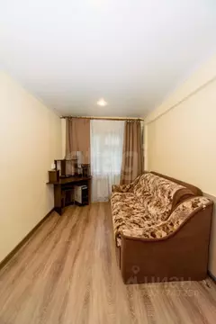 3-к кв. Алтайский край, Бийск ул. Имени Героя Советского Союза ...