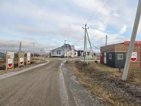 Участок в Тюменская область, Тюменский муниципальный округ, Чикчинское ...