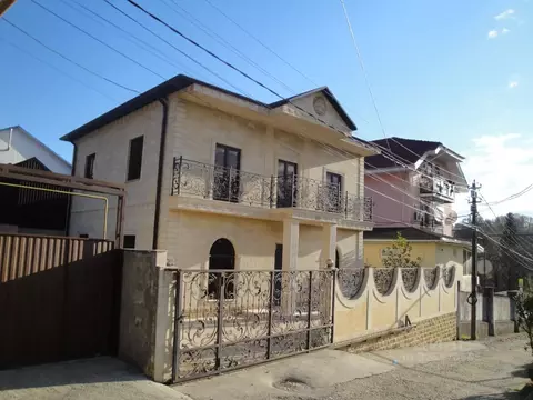Дом в Краснодарский край, Сочи Апшеронская ул., 10 (167 м)