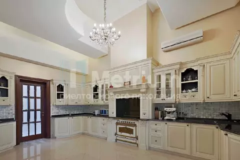 Продается дом в КП Изумрудная Долина