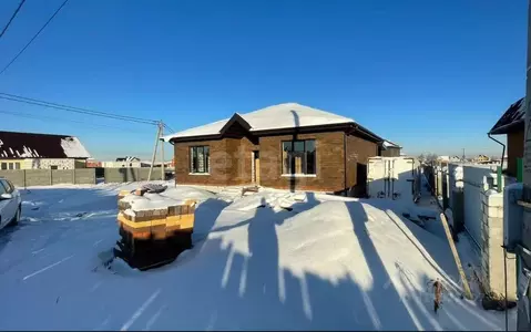 Дом в Брянская область, Брянский район, Отрадненское с/пос, с. ...