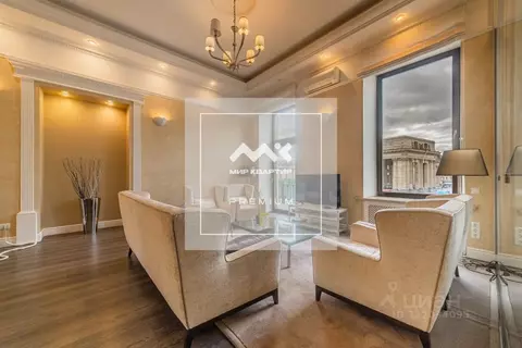 Офис в Санкт-Петербург Невский просп., 22 (93 м)