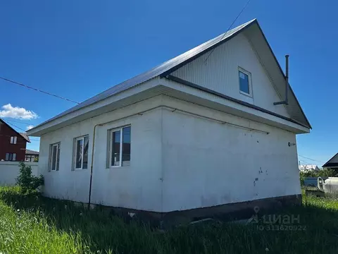 Дом в Башкортостан, Чишминский район, Алкинский сельсовет, с. ...